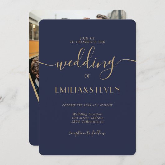 Initialen bruiloft met moderne navy blue script kaart (Voorkant / Achterkant)