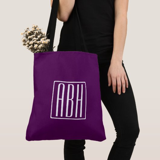 Initialen Monogram | Wit op diep Paars Tote Bag (Dichtbij)