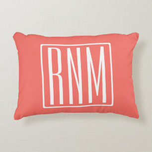 Initialen Monogram   wit op koraal Accent Kussen