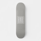 Initialen Monogram | Wit Op Lichtgrijs Persoonlijk Skateboard (Voorkant)