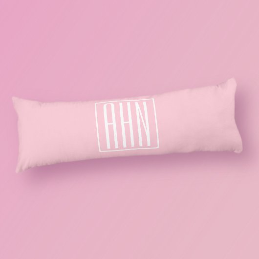 Initialen Monogram | wit op lichtroze Lichaamskussen