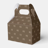 Initialen van Classy Brown en Beige Monogram Patro Bedankdoosjes (Voorkant Zijde)