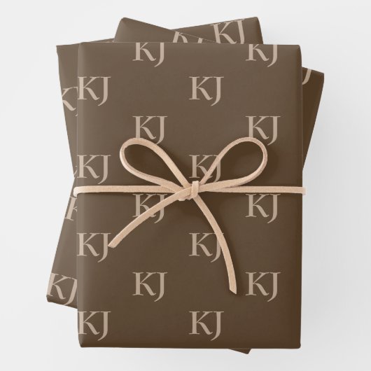 Initialen van Classy Brown en Beige Monogram Patro Inpakpapier Vel (In situ)