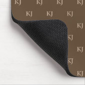 Initialen van Classy Brown en Beige Monogram Patro Muismat (Hoek)