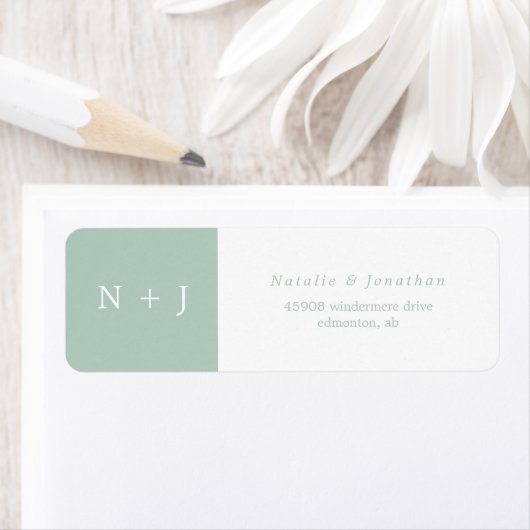 initialen van de bruinbruidegom - minimalistisch etiket (Insitu)