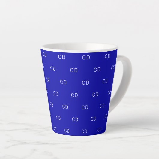 Initialen van koninklijk blauw monogram latte mok (Rechterhoek)