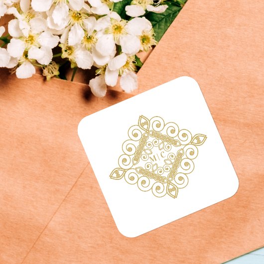 Initials White & Gold Sophisticated Swirly Vierkante Sticker