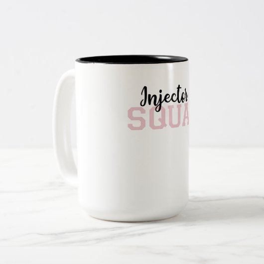 Injector Squad Med Spa Cosmetic Injector Tweekleurige Koffiemok (Voorkant links)