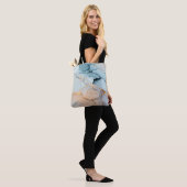 Inkt, verf, abstract. Sluiting van het schilderij  Tote Bag (Op model)