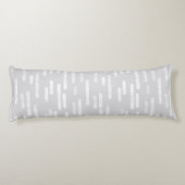 Inky afgeronde lijnen patroon | Wit op Bord Grijs Lichaamskussen (Achterkant)