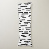 Inky afgeronde lijnen patroon | Zwart op wit Lichaamskussen (Voorkant Verticaal)