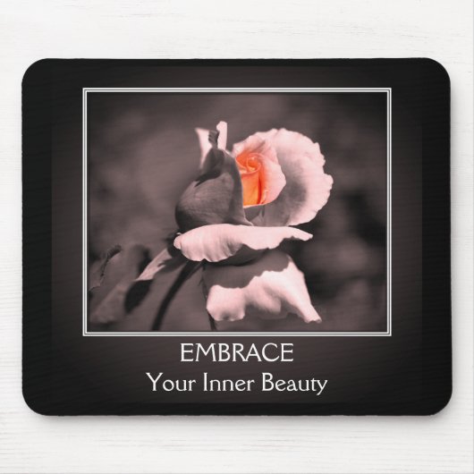 Inner Beauty Rosebud Inspirerend Muismat (Voorkant)