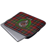 Innes Scottish Clan Tartan & Crest Laptop Sleeve (Voorkant onderkant)