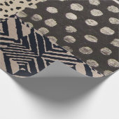 inpakpapier met zwart en beige design (Hoek)