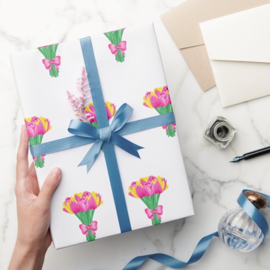 Inpakpapier voor boeket van roze en gele tulpen (Geschenken)