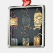 Inro Hoesjes, 19e eeuw Metalen Ornament (Links)