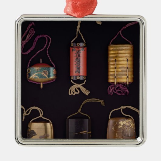 Inro-Hoesjes Metalen Ornament (Voorkant)