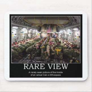 INSIDE van een werkelijke Can-O-Whoopass Muismat