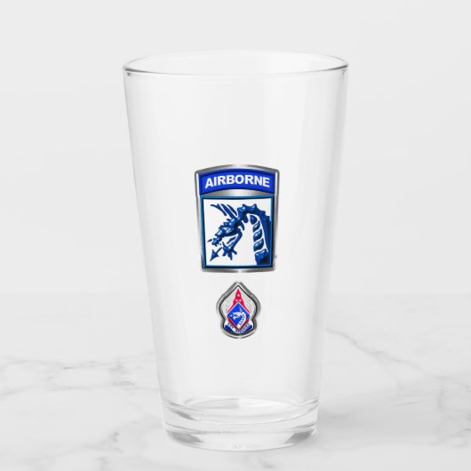 Insigne van de patcheenheid van het XVIII Airborne Glas (Voorkant)
