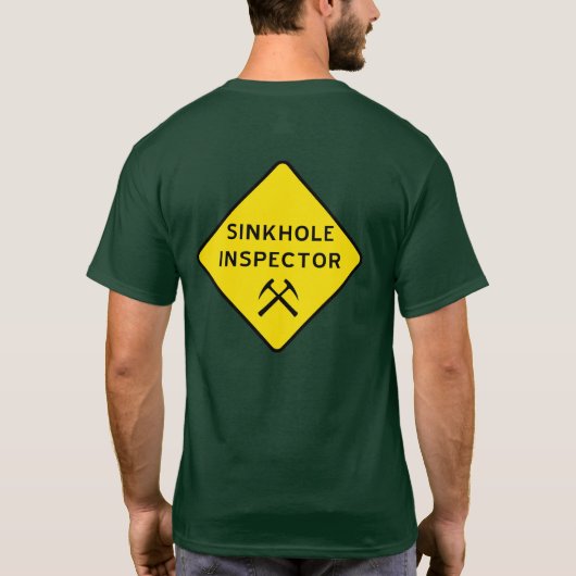 Inspecteur in Sinkhole T-shirt (Achterkant)
