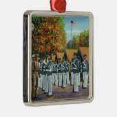 Inspectie in kamp, soldaten in formatie metalen ornament (Rechts)