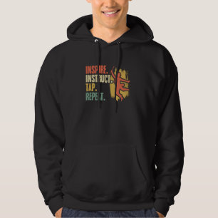 Inspireer. Instrueer. Tap. Herhaal. Voetstamp Tap Hoodie