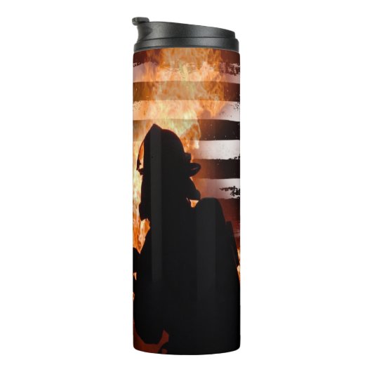 Inspirerend-Amerikaanse Mok van brandweermannen (Geroteerd rechts)