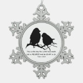 Inspirerend Bijbel Verse Psalm 118:24 Vogels Tin Sneeuwvlok Ornament (Voorkant)