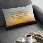 Inspirerend Bijbelvers Jeremia 29:11 Christelijk Accent Kussen<br><div class="desc">Want ik ken de plannen die ik voor u heb, spreekt de Heer. Plannen om je te laten bloeien en je niet te schaden, plannen om je hoop en een toekomst te geven. Jeremia 29:11 Bijbelvers over een prachtig geschenk voor fotografie van de zonsopgang in de oceaan. Dit inspirerend citaatkussen...</div>