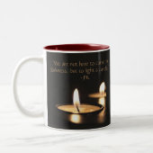 Inspirerend citaat Licht een Kaars Tweekleurige Koffiemok (Links)