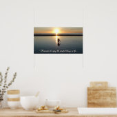 Inspirerend citaat Little Girl Finding Shells Poster (Keuken)