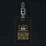 Inspirerend fotograaf ontwikkelt zich van negatief bagagelabel<br><div class="desc">Het leven is als fotografie. Als het niet goed gaat, ga dan nog een kans maken. Inspirerend en motivatie prijsontwerp voor fotografen. Koel gezegde en slogan koopwaar voor hen die graag foto's nemen, lid van de fotografische club. en noodlijdend ontwerp voor amateur- of professionele fotografen die overal camera's en lenzen...</div>