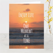 Inspirerend: Geniet van het leven: Een moment... Kaart (Gele Bloem)