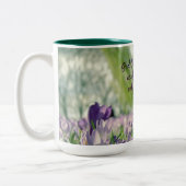 Inspirerend God houdt van elk van ons citaat Tweekleurige Koffiemok (Links)