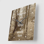 Inspirerend God is er al Christelijk Citaat Vierkante Klok (Hoek)