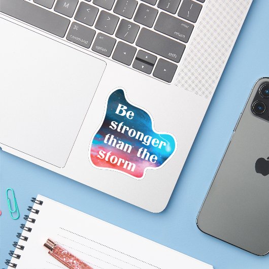 Inspirerend is sterker dan het storm sticker (Laptop met iPhone)