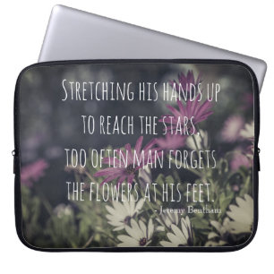 Inspirerend Jeremy Bentham Citaat Laptop Sleeve