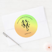 Inspirerend, kleurrijke geluksdans ronde sticker (Envelop)