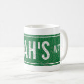 Inspirerend naam van het driemaandelijkse logo van koffiemok (Voorkant rechts)