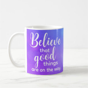 Inspirerend quote: Geloof goede Paarse Waterverf Koffiemok