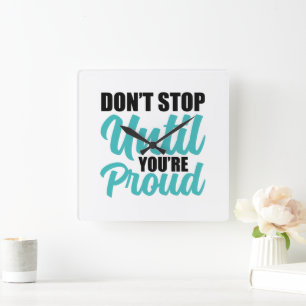 Inspirerend succes en hustle typografie vierkante klok