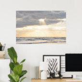 Inspirerend Sun Rays Paring Clouds Poster (Thuiskantoor)