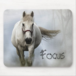 Inspirerend wit paard muismat