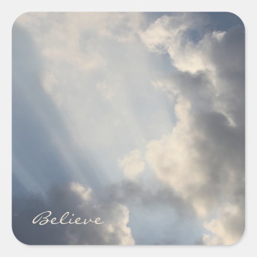 Inspirerend zonnestralen blauwe lucht vierkante sticker (Voorkant)