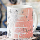 Inspirerende harten op een rustieke perzik koffiemok