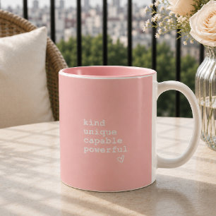 Inspirerende roze en witte hartquote tweekleurige koffiemok