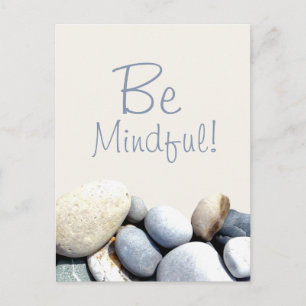 Inspirerende stijlvolle Be Mindful kiezelstenen Briefkaart
