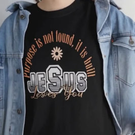 Inspiring design idea: Jesus loves you. T-shirt
