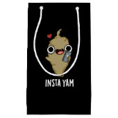 Insta-yam Funny Social Media Veggie Pun Dark BG Klein Cadeauzakje (Voorkant)