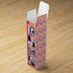 Instagram Foto Collage Hot Pink Oranje Chevrons Wijn Geschenkdoos<br><div class="desc">Een geweldige manier om je vierkante foto's weer te geven van je online account. Het ontwerp van een leuke zigzag-band markeert de foto's.</div>
